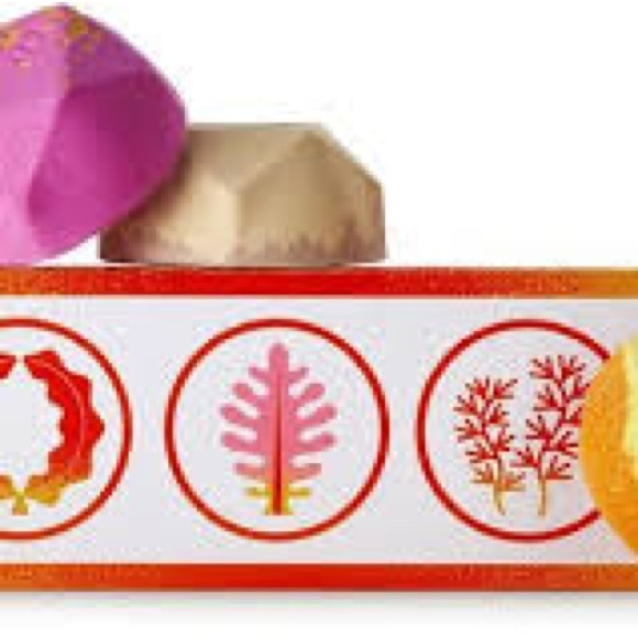 LUSH Ippuku Dan bath bombs Gift - Picture 7 of 7